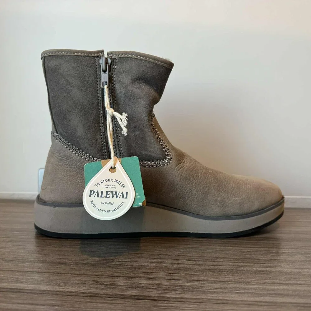 OluKai Paina Hulu Women's Boots Booties $160 in Fog Grey